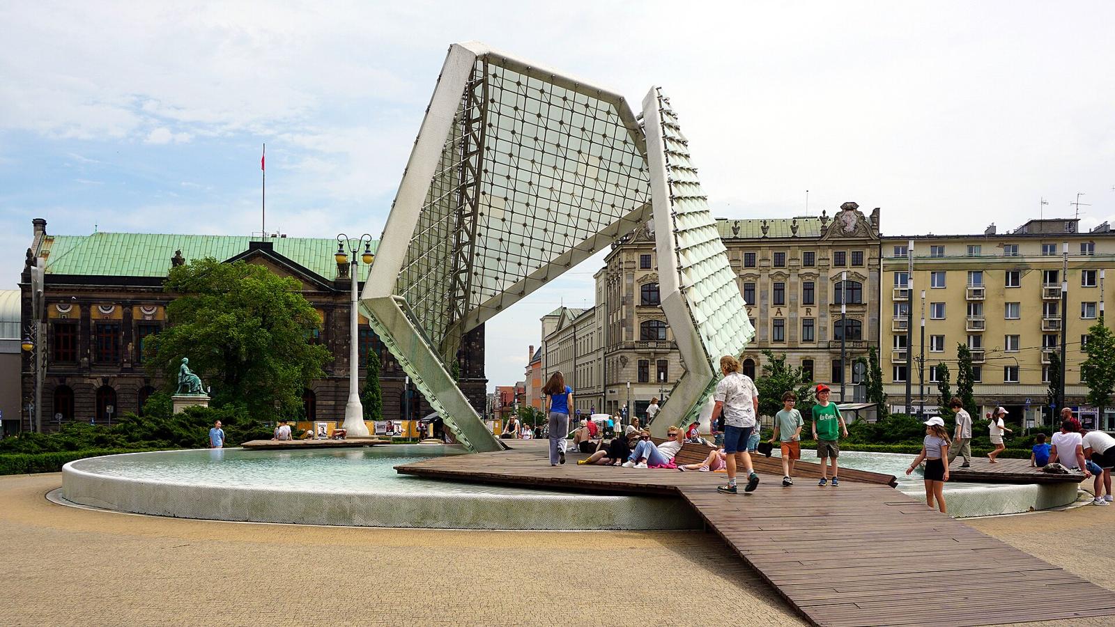 Fontanna Wolności na placu Wolności w Poznaniu