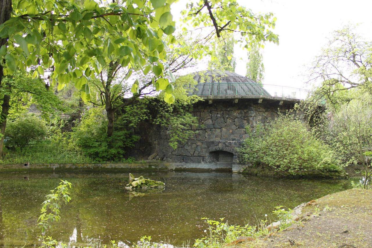 Grota w Starym Zoo w Poznaniu